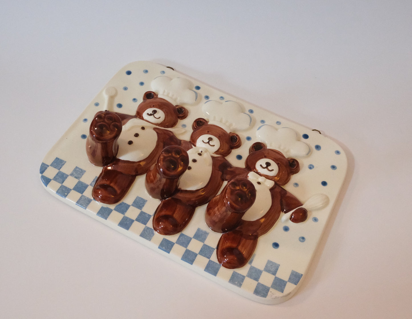 Perchero de pared con diseño de osos cocineros