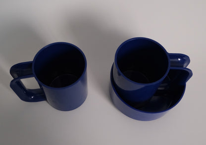 Tazas y bowl azul por Heller